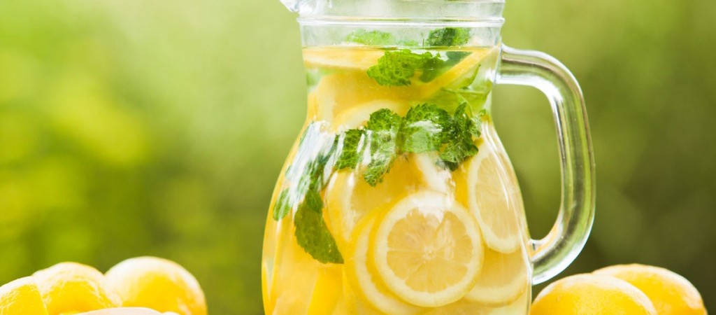 lemon-in-jug