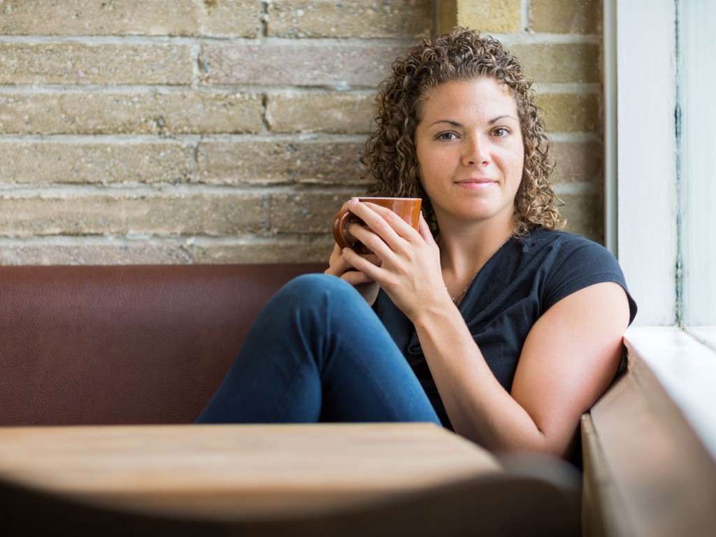 woman-drinking-coffee